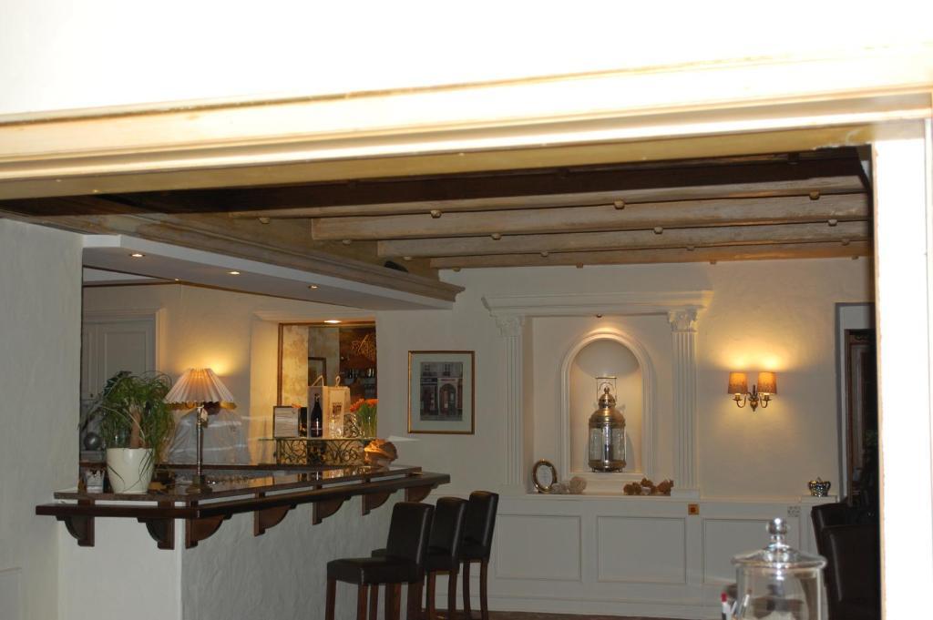 Parkhotel Krone Эммендинген Экстерьер фото